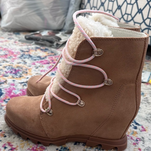 NWT - Sorel Joan of Arctic Wedge III Lace Cozy - Picture 2 of 5